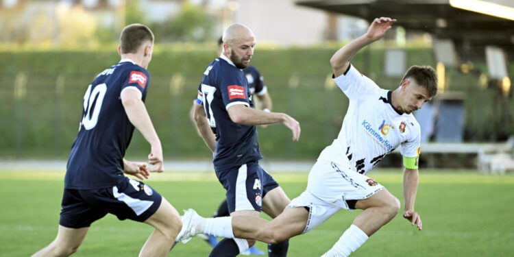 Sportske novosti – Gorica je teško oštećena, a ovakvom Dinamu sudačka pomoć zaista nije potrebna!