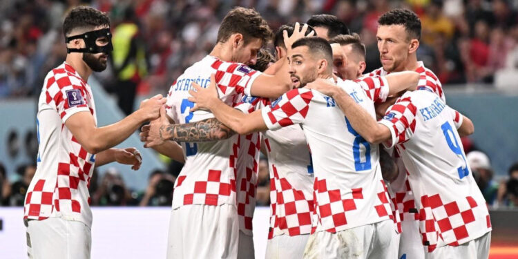 Sportske novosti – Iza priče o velikom transferu Vatrenog stoji već viđena podvala? Javio nam se njegov otac