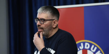 Sportske novosti – Na Poljudu su napokon zaigrali na pravu kartu. On se neće ponašati kao trgovac s prinovama