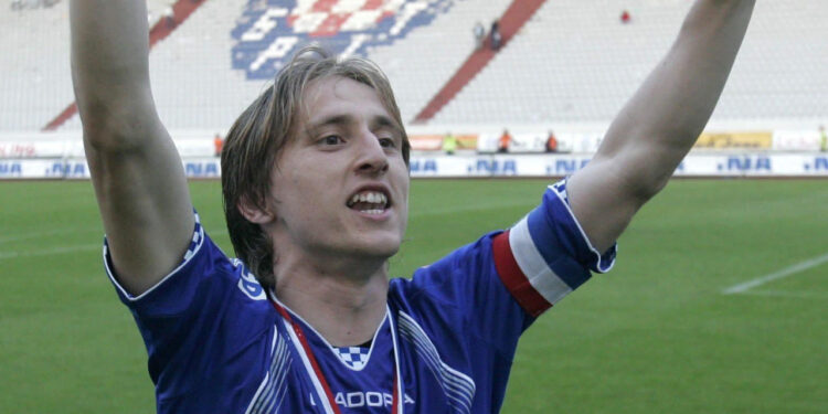 Sportske novosti – Navijači Dinama sanjaju o povratku Modrića na Maksimir, Talijani otkrivaju: Postoje samo dvije opcije