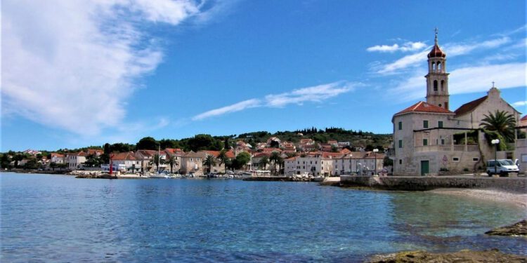 Srijeda pretežno sunčana ali većinom svježija i vjetrovitija