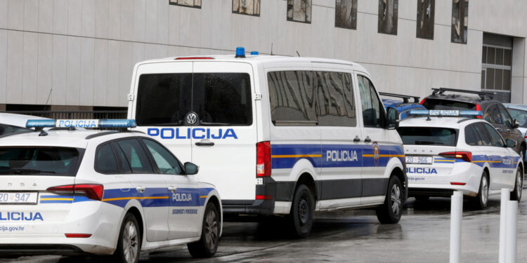 Stigla nova dojava o postavljenim bombama u zagrebačkim srednjim školama, oglasilo se ministarstvo