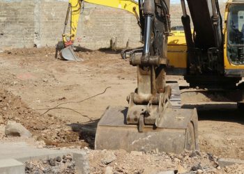 Stižu bageri na Marjan – DALMACIJA DANAS