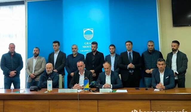 Što traži Klub vijećnika Bošnjaka u Mostaru? Raspisivanje natječaja, poništenje rješenja iz katastra i poziv OHR-u