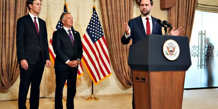 Stručnjaci podržavaju odluku SAD-a da se povuku iz nuklearnih pregovora s Iranom u Pakistanu