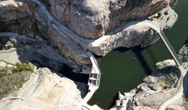 Stručnjaci tvrde da je hidroelektrana Ulog uzrokovala masovni pomor ribe u Neretvi