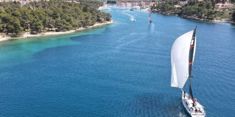 Sunce i vitar na startu Paiške regate
