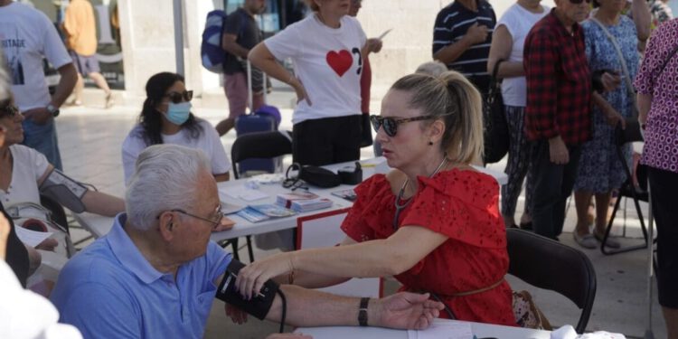 Sutra na Splitu 3 možete izmjeriti tlak, šećer, obaviti spirometriju…
