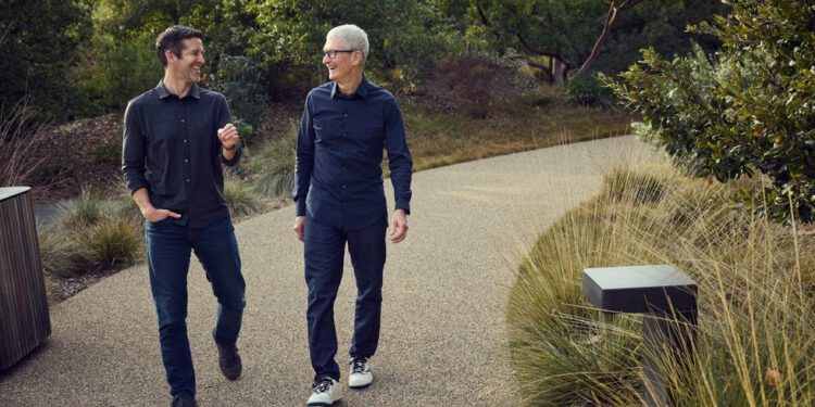 Tim Cook odlazi s mjesta izvršnog direktora Applea — RT Business News