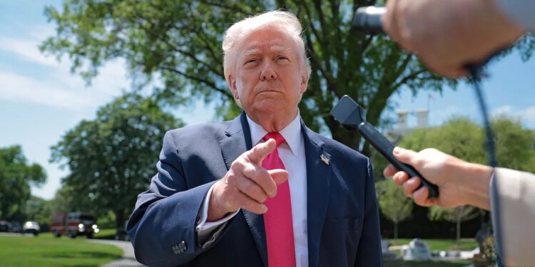 Trump kaže da je Iran zaustavio pogubljenja 8 prosvjednica nakon njegovog zahtjeva