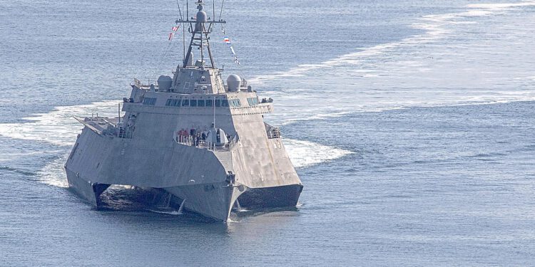 Trump kaže da neće koristiti nuklearne bombe protiv Irana: Samo jedan američki minolovac dostupan
