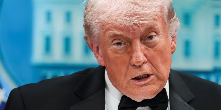 Trump na meti ‘bolesnog’ strijelca koji je sebe nazvao ‘prijateljskim saveznim ubojicom’
