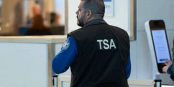 Trump otkriva plan za privatizaciju TSA-a u velikom pomaku nakon kaosa na sigurnosnoj liniji