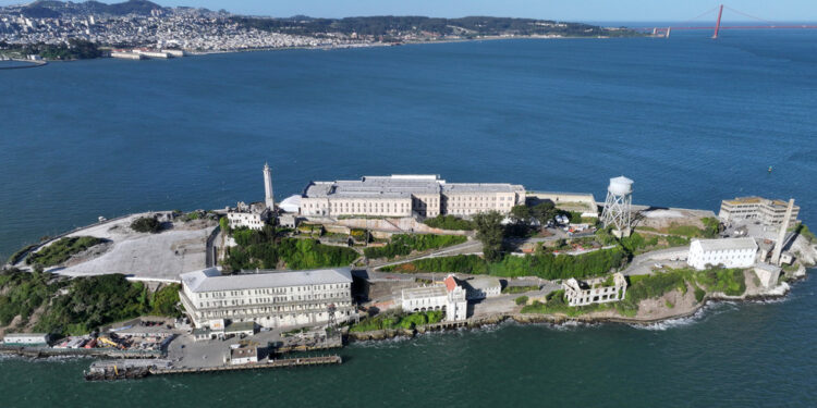 Trump želi 152 milijuna dolara za ponovno otvaranje zatvora Alcatraz — RT World News