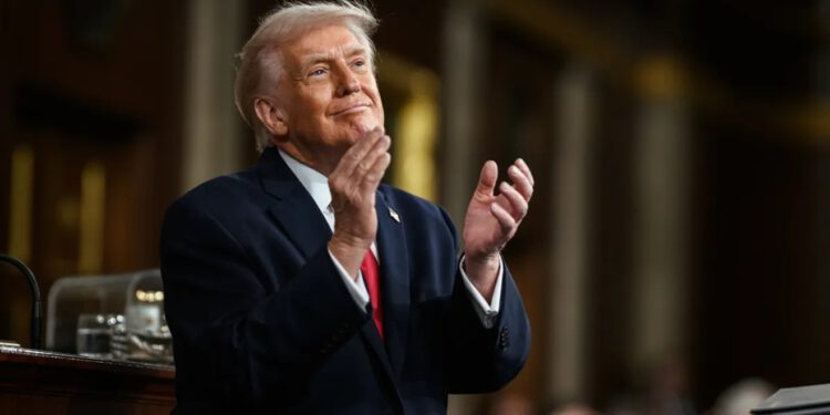 Trumpova fotografija raspametila ljude: Sve gori, u čemu je fora?