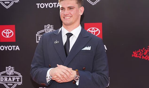 Ty Simpson koji se nada novaku za NFL riskira gnjev aktivista za prava životinja otkrivajući bizaran način na koji će proslaviti izbor