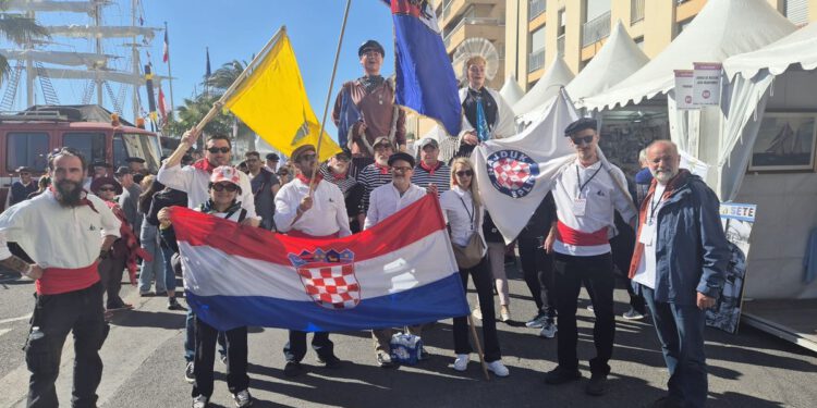 Udruga Palagruža uspješno predstavila komišku maritimnu baštinu u Francuskoj
