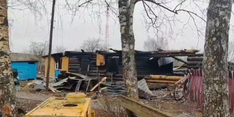 Ukrajinski dron ubio 12-godišnjeg dječaka i roditelje u ruskoj regiji — RT Rusija i bivši Sovjetski Savez