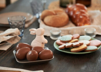 Uskrsni stol u svijetu: Od krvavica do natopljenog kruha, običaji ponekad iznenade