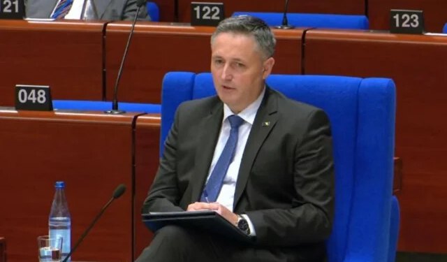 VIDEO Bećirović u Strasbourgu bez odgovora o Hrvatima, Komšića nazvao legalno izabranim