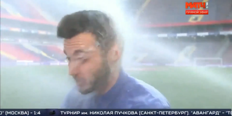 VIDEO Sporedna linija je uvod u utakmicu, ali… ovo što se događa je apsurdno!