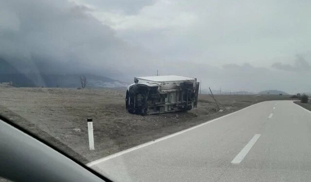 Vjetar zatvorio promet za teretna vozila između Livna i Bosanskog Grahova