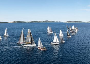 Zlarinska regata krstaša po 22. put okuplja najbolje jedriličare