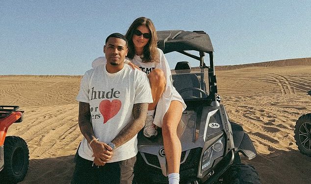 Zvijezda Otoka ljubavi Samie Elishi žestoko je pokrenula svoju vezu s Tyriqueom Hydeom dok je dijelila pogled na romantično putovanje u Maroko – samo nekoliko tjedana nakon razlaza s Ciaranom Daviesom