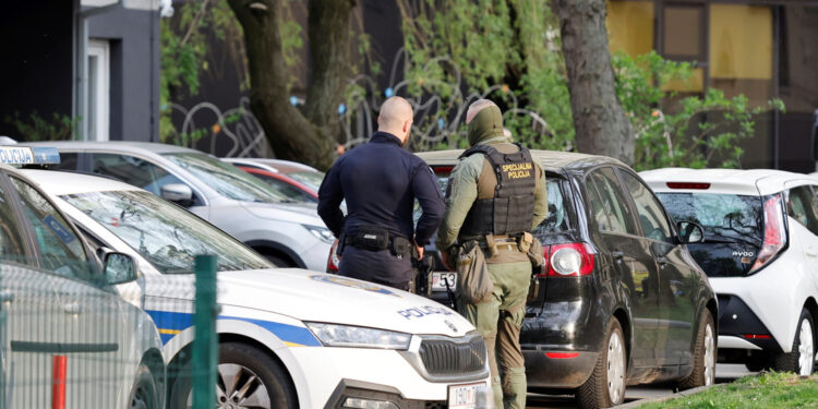 Pokušaj ubojstva u Sesvetama: Ispalio dva hica prema članici obitelji
