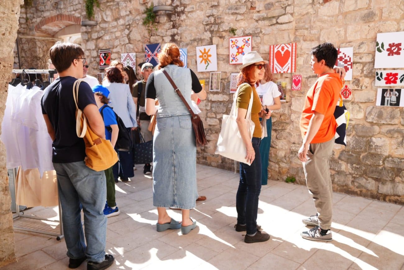 etografski muzej izlozba jezicna gimnazija 1