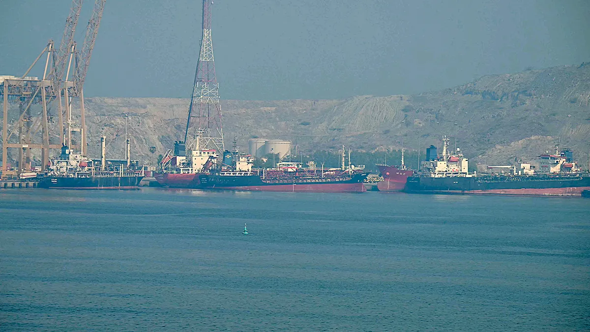 Dva naftna tankera zaplijenjena u Hormuškom tjesnacu