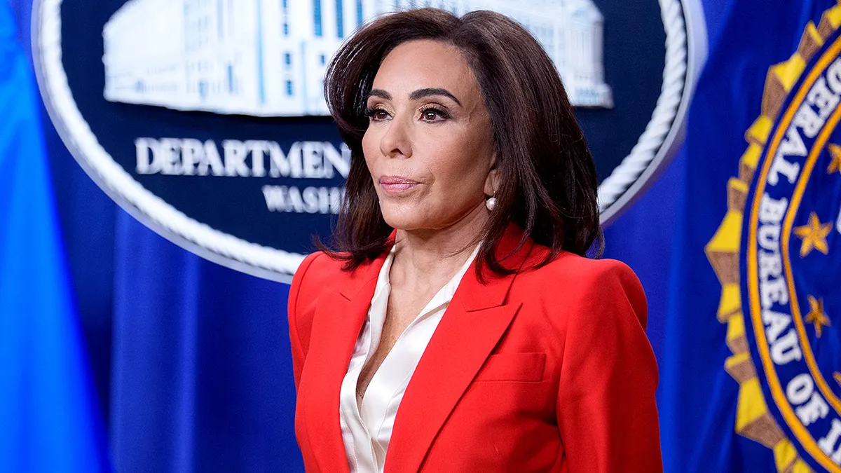 Jeanine Pirro govori tijekom konferencije za novinare Ministarstva pravosuđa o osumnjičeniku iz Benghazija.