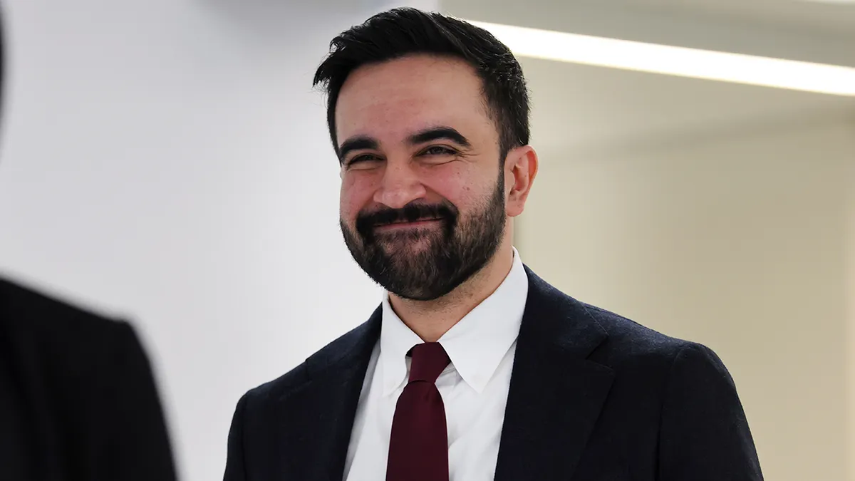 Gradonačelnik New Yorka Zohran Mamdani govori u Gouverneur Healthu na Manhattanu