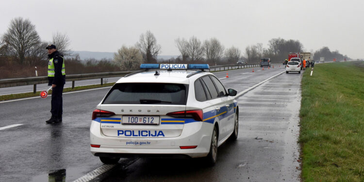 Teška prometna nesreća na A3: Autom izletio s kolnika i preminuo