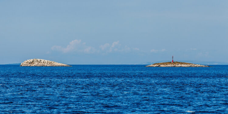 Užas u zadarskom kanalu: Putnici uočili tijelo u moru