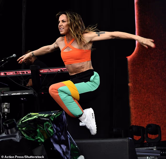 Drska, trash, cool i samouvjerena: Tako se Mel C opisuje u novoj pjesmi Attitude