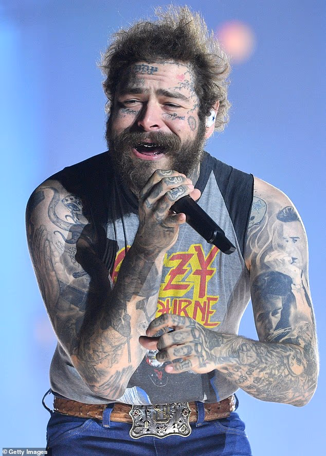 Malone - na slici rujna 2025. - pomogao je proslaviti pokojnog Ozzyja Osbournea tijekom segmenta 'In Memoriam' Grammyja 2026.