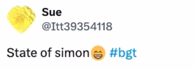 Uzimajući u X gledatelje su se smijali: 'Simon s punim licem glupe žice', 'LMAOOO Simon', 'Hahah Simon Cowell dobio je glupu žicu na njega', 'State of Simon!'
