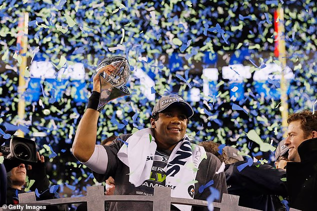 Wilson je vodio Seattle Seahawkse do slave Super Bowla 2014., pobijedivši Denver Broncose