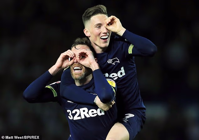 Leeds je bio upleten u originalnu špijunsku sagu kada je Marcelo Bielsa poslao osoblje da nadzire Derbyjev trening - ali s ograničenim uspjehom