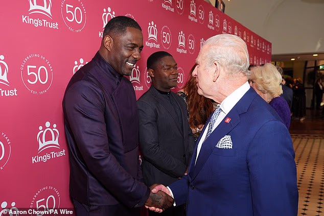 Idris Elba se rukovao s kraljem