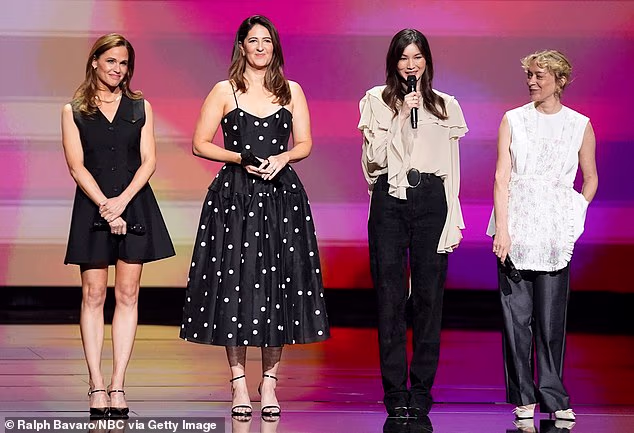 Garner, sasvim lijevo, bio je s Darcy Carden, Gemmom Chan i Chloe Sevigny