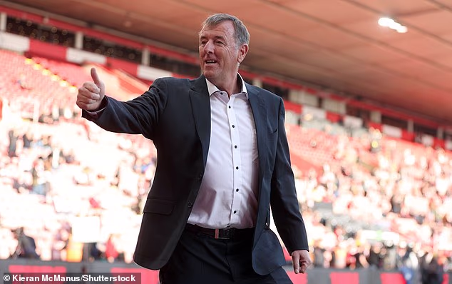 Matt Le Tissier obratio se publici u poluvremenu rekavši da sudac želi biti 'zvijezda'