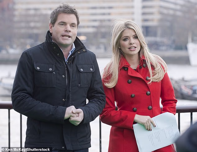 Također bi popunio glavnu emisiju ITV-a This Morning, radeći zajedno s bivšom voditeljicom Holly Willoughby tijekom odsutnosti Phillipa Schofielda tijekom trogodišnjeg razdoblja od 2010.