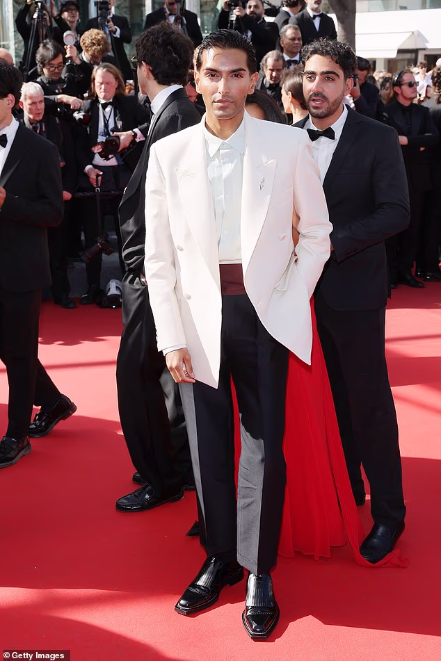Rahi Chadda skrojio je elegantnu figuru u krojenom odijelu