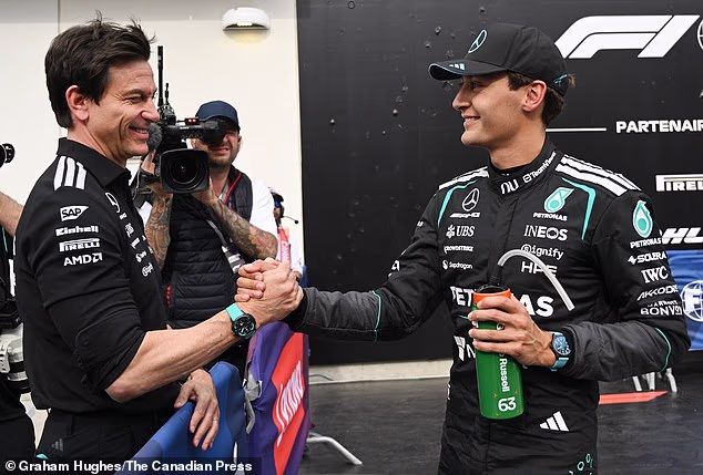 Nadajmo se zabave radi da Toto Wolff (lijevo) neće previše obuzdavati svoje vozače