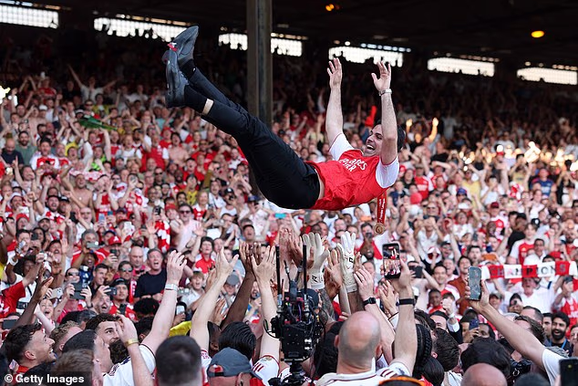 If you speak to anyone in football management circles, they will tell you that Mikel Arteta is a genius