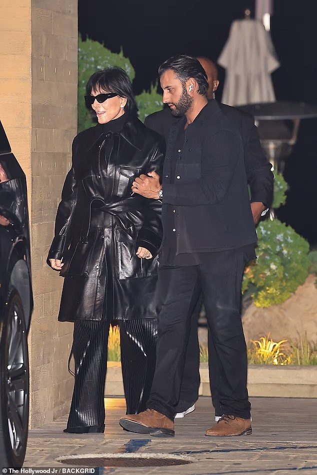 Jenner je izgledala elegantno kao i uvijek za noćni izlazak