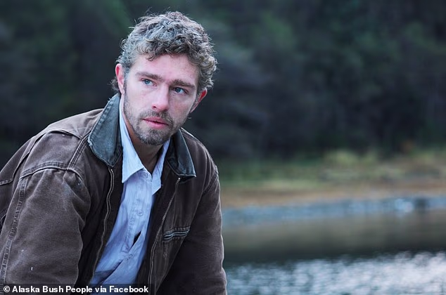Brown, koji se pojavio u emisiji Alaskan Bush People od 2014. do 2018., nestao je sa svojom obitelji u strahu da si je oduzeo život - slika u emisiji