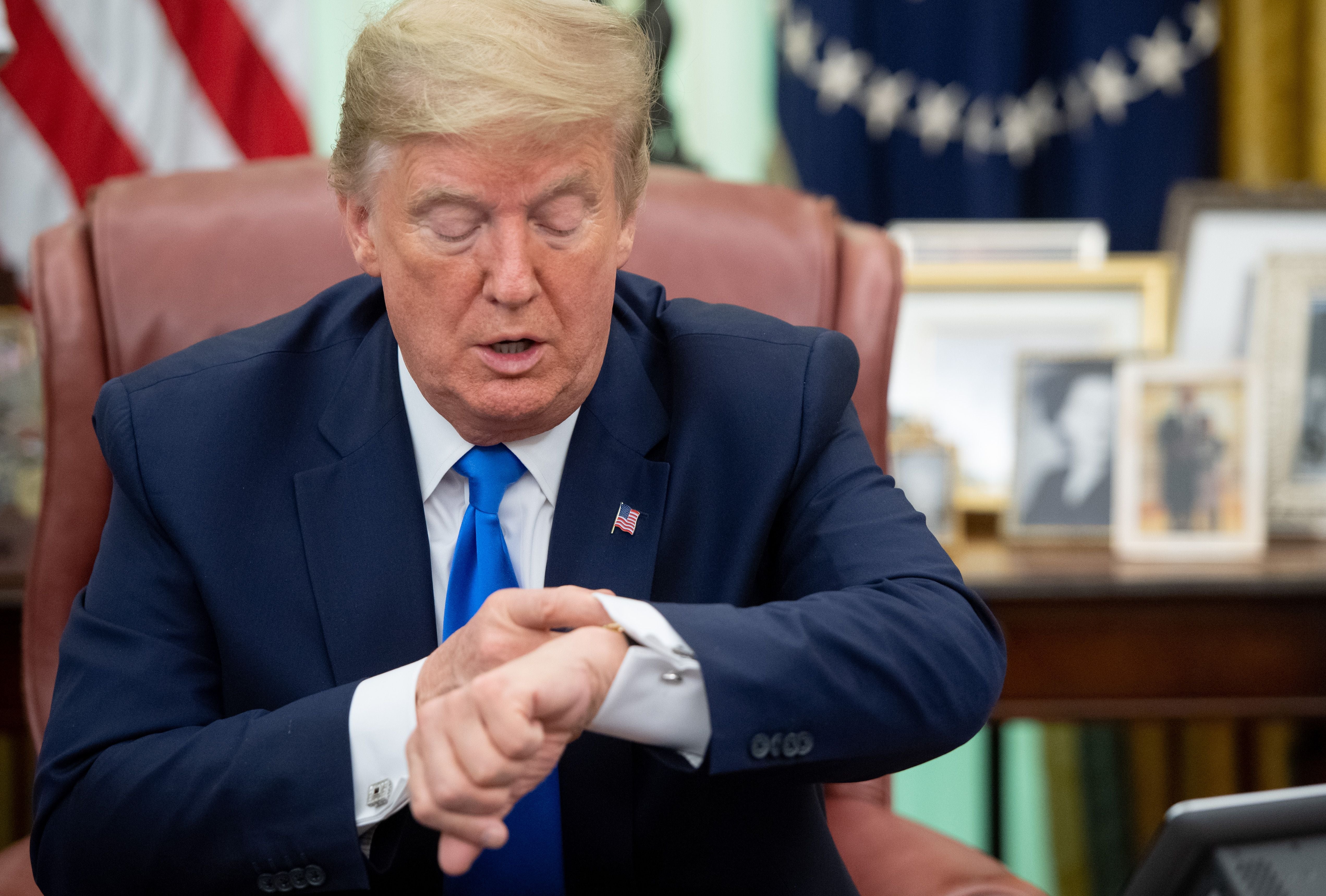 Predsjednik Donald Trump zalagao se da ljetno računanje vremena postane trajno, kako bi se ljudima dalo više sunčeve svjetlosti na kraju dana